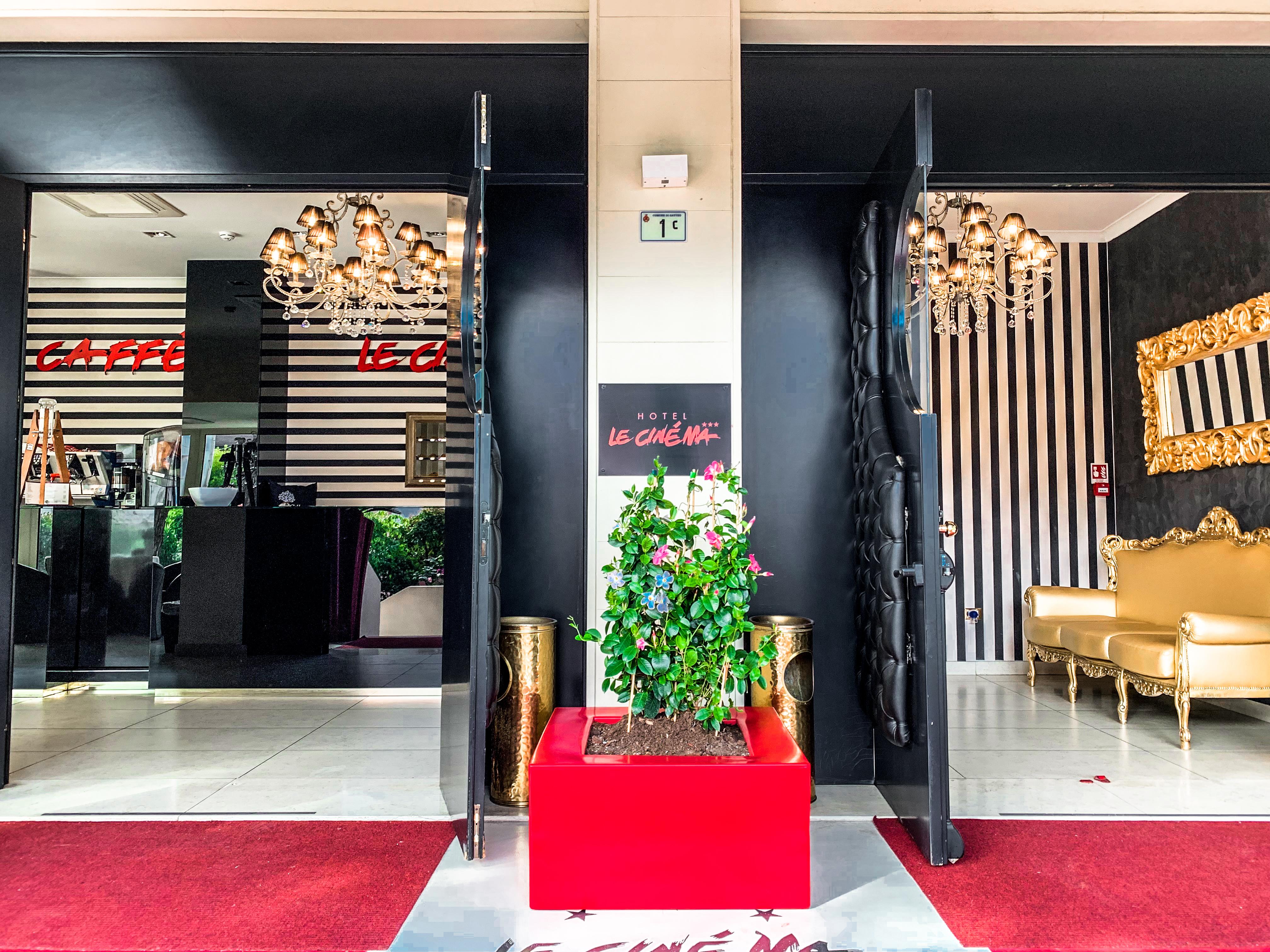 Hotel Le Cinema Гаттео-а-Маре Екстер'єр фото